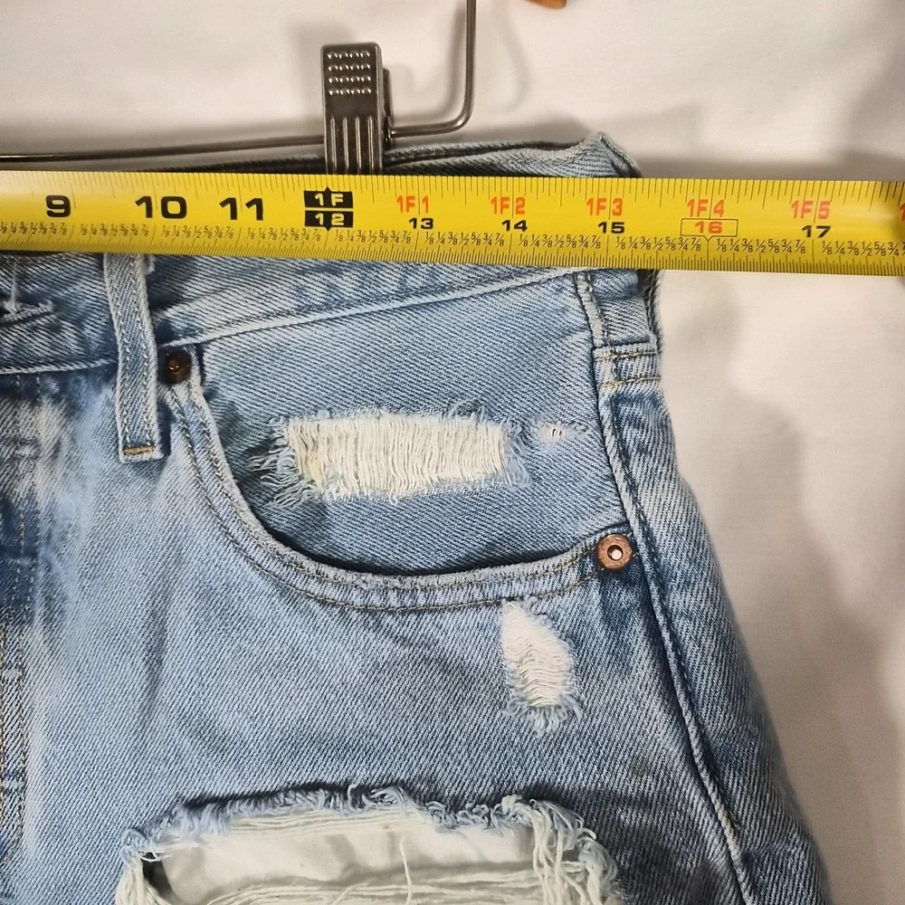 VintageLevi's 501 Big E Women's W30 Distressed High Rise Denim Shorts Light Was